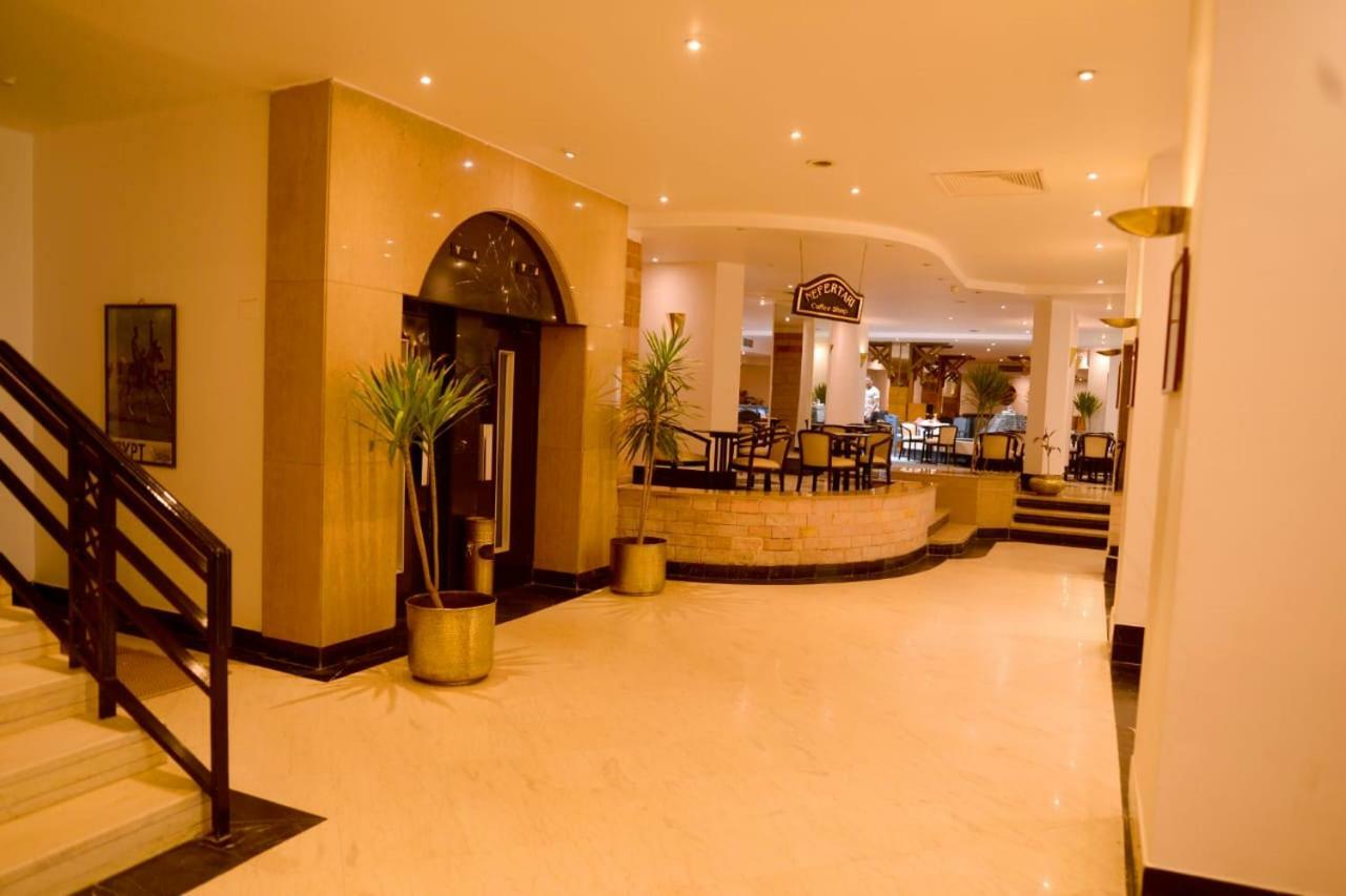 Cleopatra Hotel Assuão Exterior foto